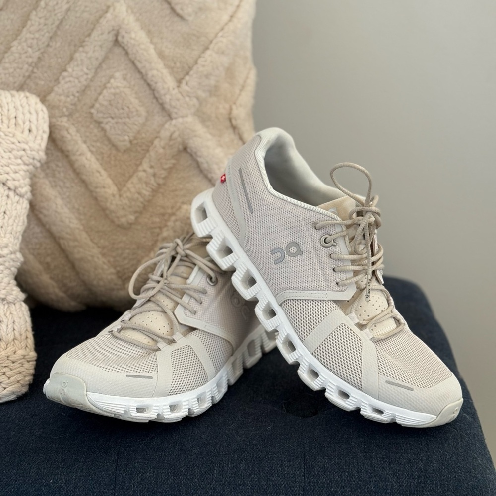 On Running Beige Sneakers